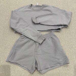 Alo Sweatshirt Set Cropped grey violet size small